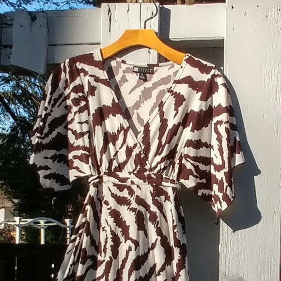 Carole Little Dress - Picture 2 of 6